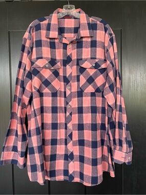 Men's Casual Button-Down Plaid Shirt in Pink & Navy